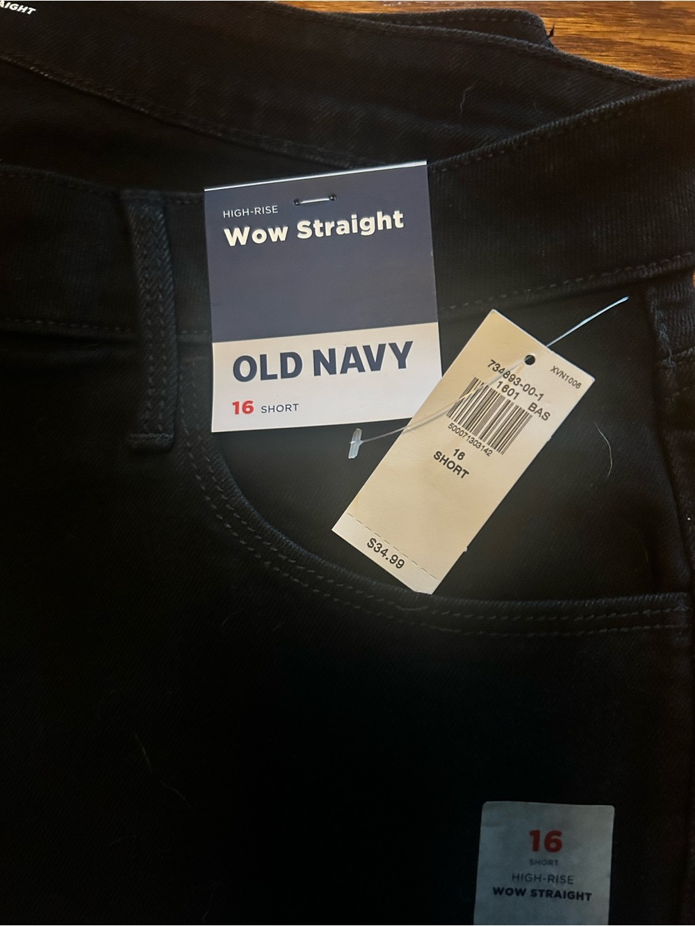Old Navy Women’s Wow Straight Jeans — Black